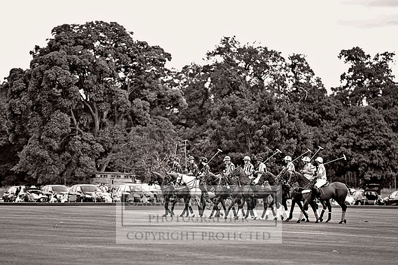 Cirencester Polo CF3 512 bw