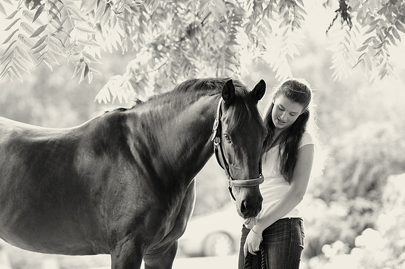 Izzy Bainbridge CF2 075 bw