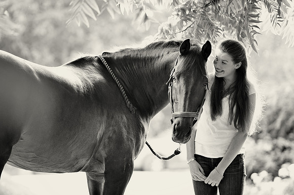 Izzy Bainbridge CF2 065 bw
